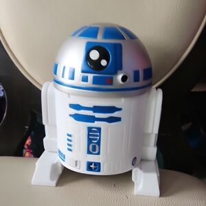 R2D2 BANK